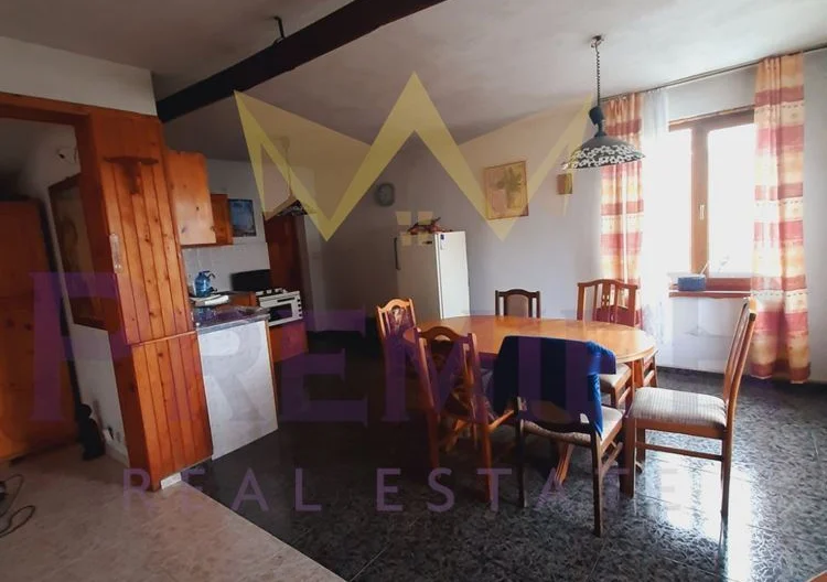 Къща на три етажа с.Долище - - снимка 7 - Имоти Премиер