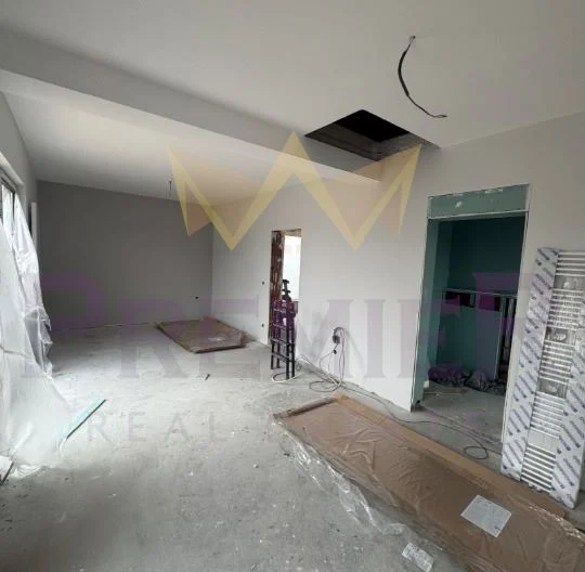 Къща пред АКТ 16 в с. Негован -  - снимка 9 - Имоти Премиер