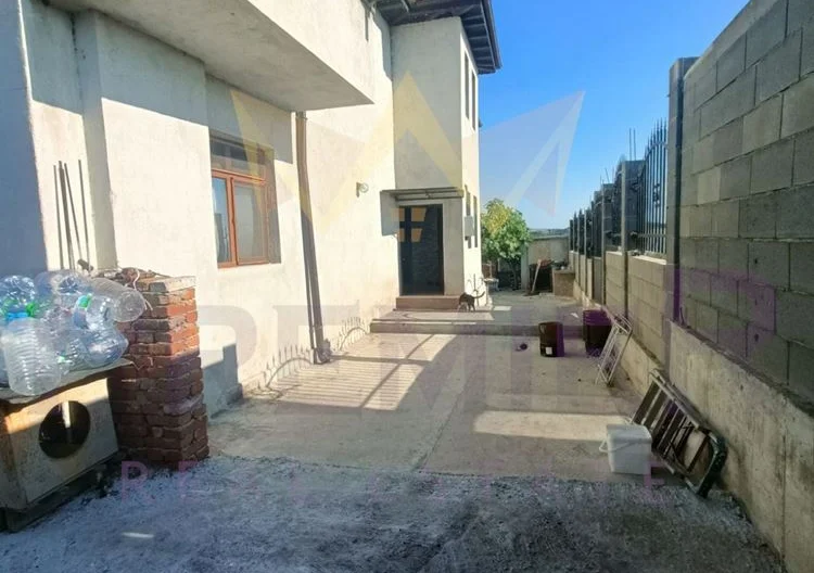 Къща с 180° панорамна гледка към язовир, на 5 мин. от Меден рудник - - снимка 13 - Имоти Премиер