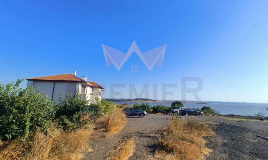 Къща с 180° панорамна гледка към язовир, на 5 мин. от Меден рудник -  - снимка 18 - Имоти Премиер