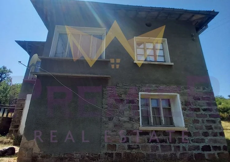 Къща с 3 080 кв.м парцел само на 75 км от София - - снимка 5 - Имоти Премиер