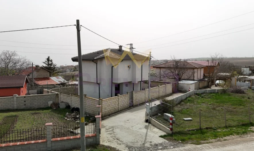 Къща с 4 спални м-т Добрева Чешма -  - снимка 20 - Имоти Премиер