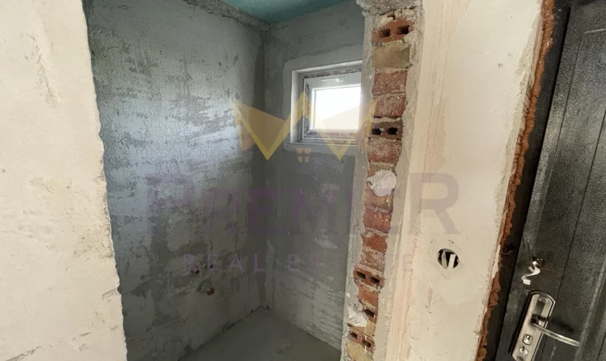 Къща с 4 спални м-т Добрева Чешма -  - снимка 4 - Имоти Премиер