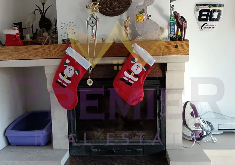 Къща с басейн  в с.Куманово, обл. Варна -  - снимка 13 - Имоти Премиер