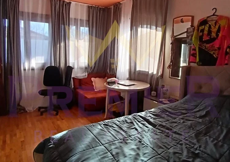 Къща с басейн  в с.Куманово, обл. Варна -  - снимка 19 - Имоти Премиер