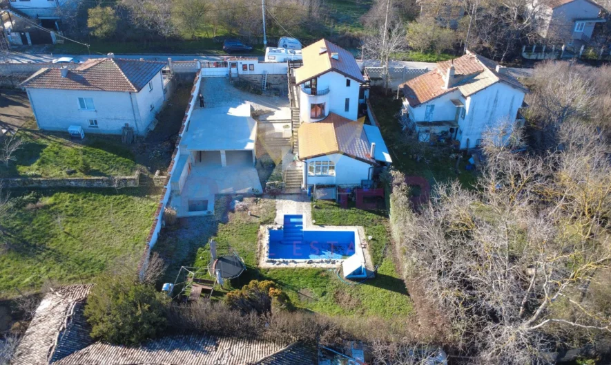 Къща с басейн  в с.Куманово, обл. Варна -  - снимка 4 - Имоти Премиер