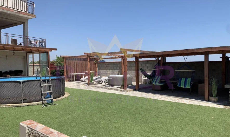 Къща с. Божурец, обл. Добрич -  - снимка 3 - Имоти Премиер