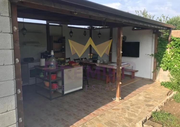 Къща с. Божурец, обл. Добрич -  - снимка 5 - Имоти Премиер