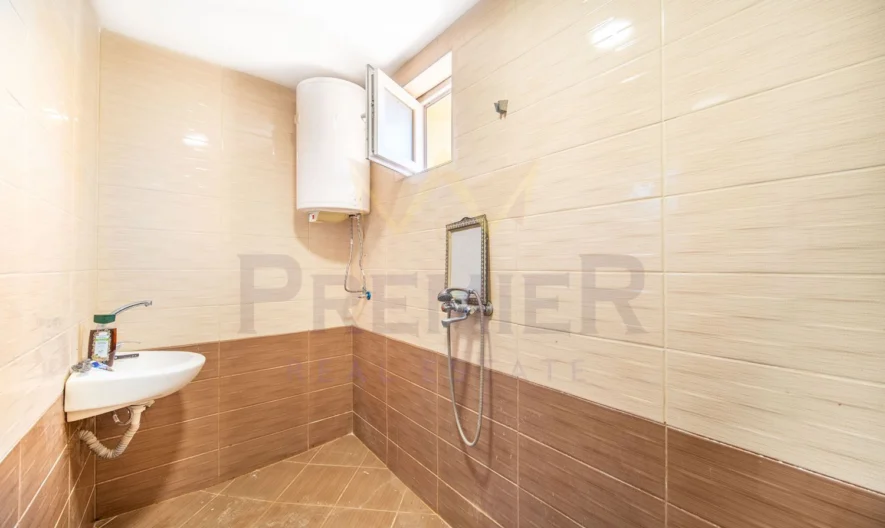 Къща с четири самостоятелни жилища, двор и паркоместа в кв. Виница, ул. Кастрица. -  - снимка 14 - Имоти Премиер