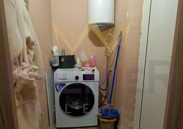 Къща с четири самостоятелни жилища, двор и паркоместа в кв. Виница, ул. Кастрица. -  - снимка 23 - Имоти Премиер