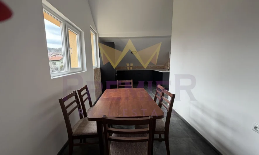 Къща с четири самостоятелни жилища, двор и паркоместа в кв. Виница, ул. Кастрица. -  - снимка 24 - Имоти Премиер