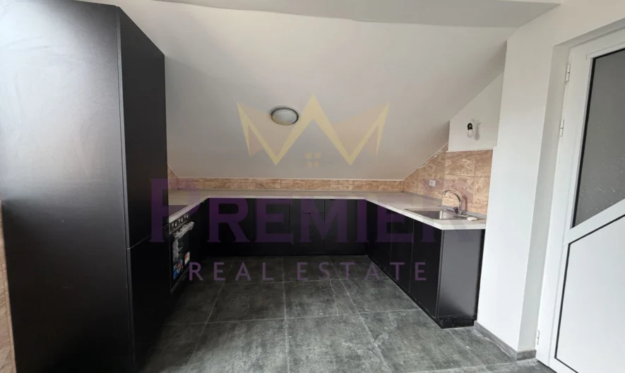 Къща с четири самостоятелни жилища, двор и паркоместа в кв. Виница, ул. Кастрица. -  - снимка 25 - Имоти Премиер