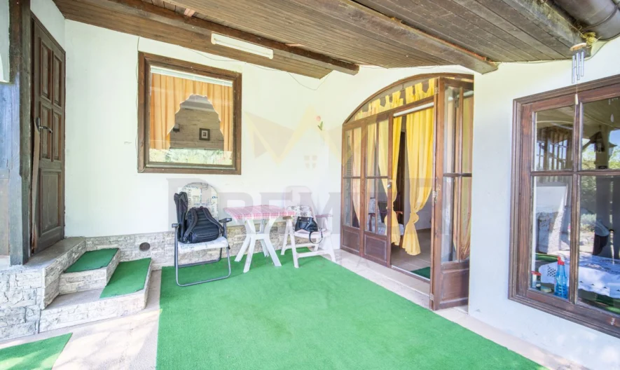 🌿 КЪЩА С ДУША В С. ДОЛИЩЕ | 1300 кв.м ДВОР | 210 кв.м РЗП -  - снимка 12 - Имоти Премиер