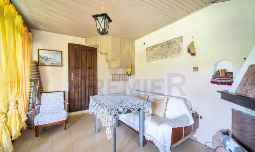 🌿 КЪЩА С ДУША В С. ДОЛИЩЕ | 1300 кв.м ДВОР | 210 кв.м РЗП -  - снимка 14 - Имоти Премиер