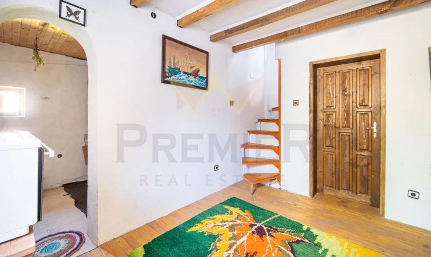 🌿 КЪЩА С ДУША В С. ДОЛИЩЕ | 1300 кв.м ДВОР | 210 кв.м РЗП -  - снимка 15 - Имоти Премиер