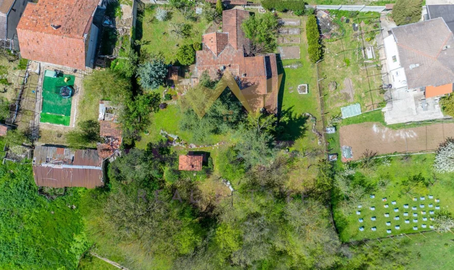 🌿 КЪЩА С ДУША В С. ДОЛИЩЕ | 1300 кв.м ДВОР | 210 кв.м РЗП -  - снимка 33 - Имоти Премиер