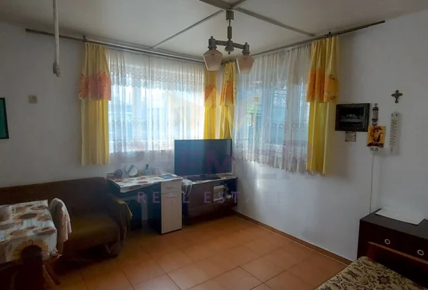 Агенция за недвижими имоти - Имоти Премиер - имот - 1161160, Цена: 190000 EUR