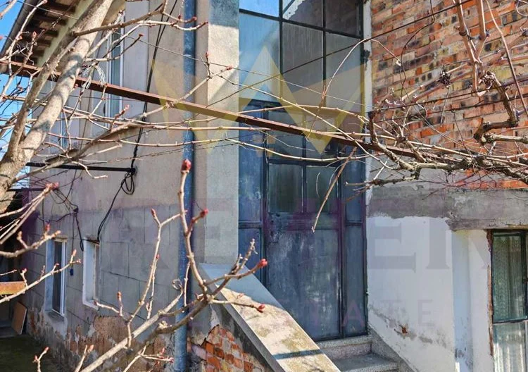 Къща с двор и чист въздух-само на минути от града -  - снимка 6 - Имоти Премиер