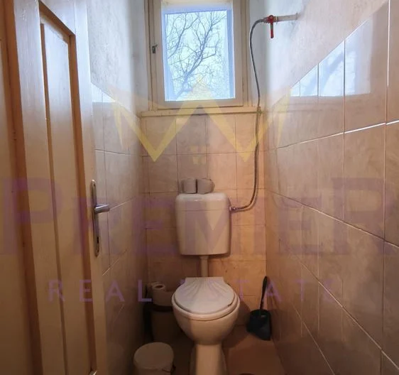 🏡 КЪЩА С ГОЛЯМ ДВОР И СТОПАНСКИ ПОСТРОЙКИ | гр. Смядово | на 20 км от Шумен -  - снимка 10 - Имоти Премиер