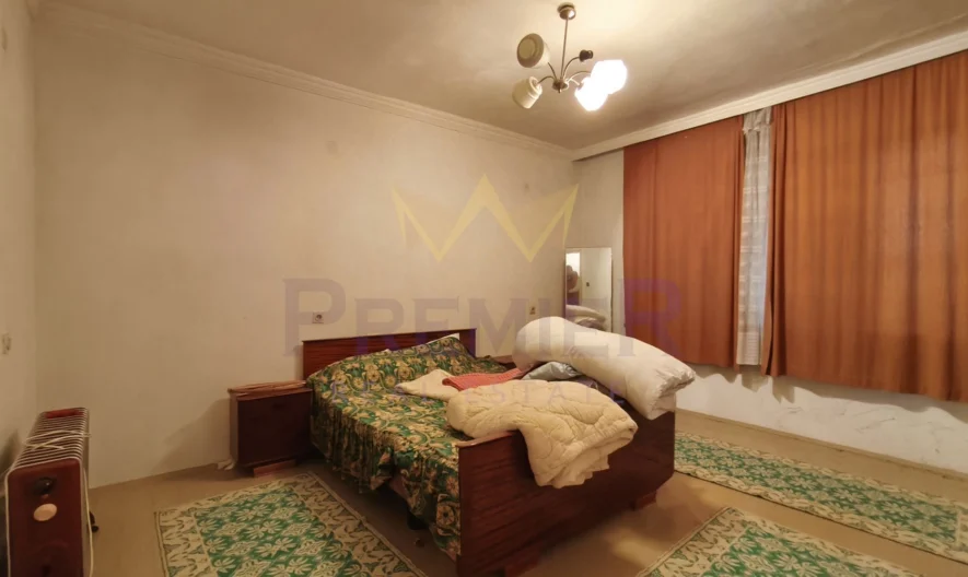 🏡 КЪЩА С ГОЛЯМ ДВОР И СТОПАНСКИ ПОСТРОЙКИ | гр. Смядово | на 20 км от Шумен -  - снимка 13 - Имоти Премиер