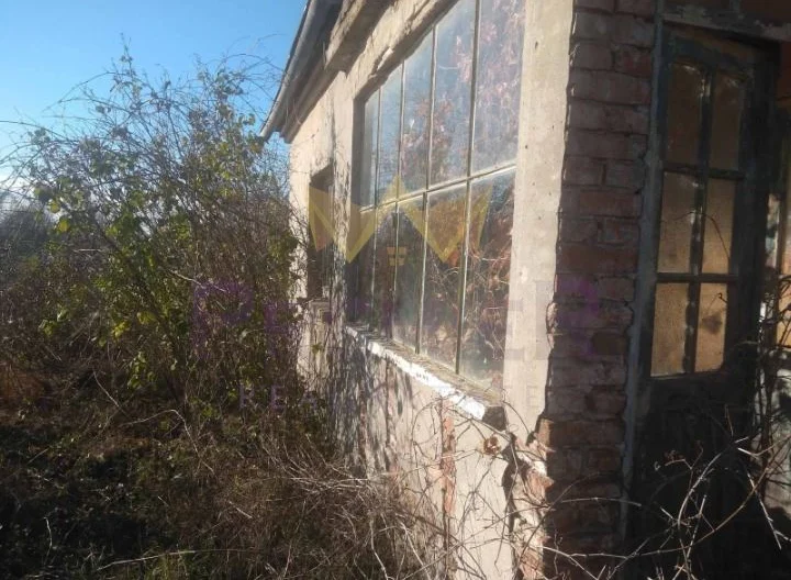 Къща с голям двор в кв. Каменар, община Поморие -  - снимка 3 - Имоти Премиер