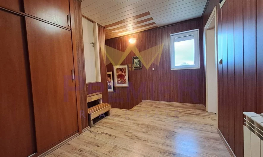 Къща с. Гроздьово, обл. Варна -  - снимка 13 - Имоти Премиер