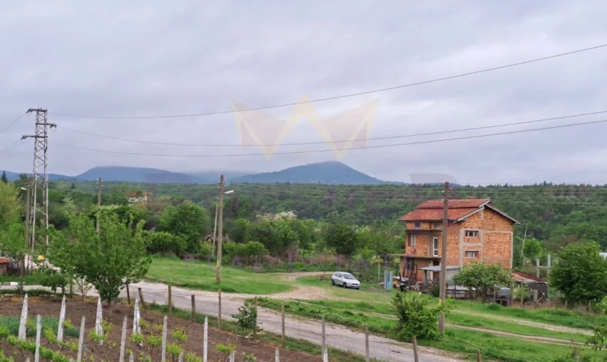 Къща с. Гроздьово, обл. Варна -  - снимка 3 - Имоти Премиер