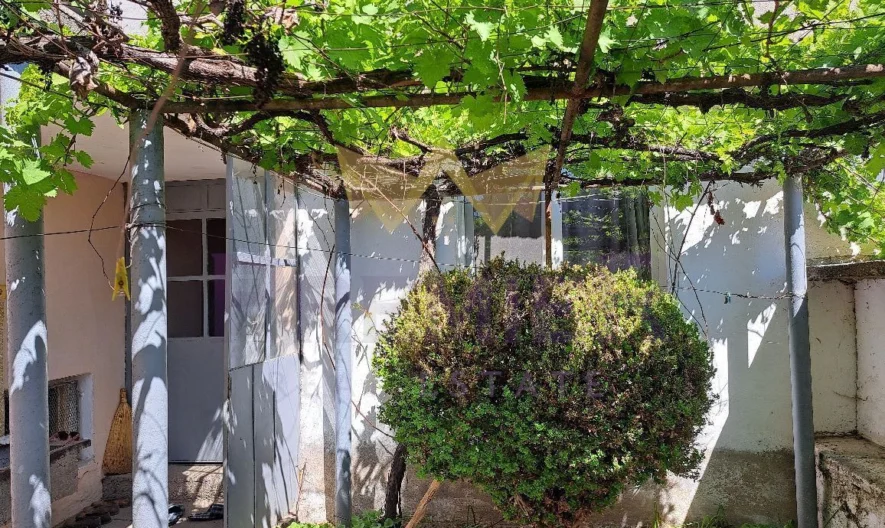 Къща с. Калековец -  - снимка 8 - Имоти Премиер