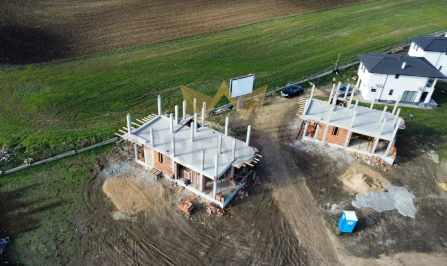 Къща с. Кичево, обл. Варна -  - снимка 8 - Имоти Премиер