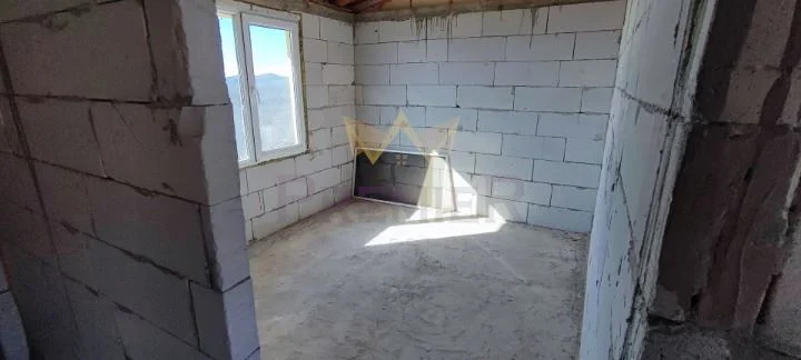 Къща с лозе и две сонди в гр. Българово – м. Лозницата: Панорама, чист въздух и огромен потенциал! -  - снимка 12 - Имоти Премиер