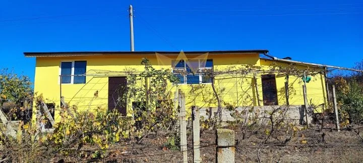 Къща с лозе и две сонди в гр. Българово – м. Лозницата: Панорама, чист въздух и огромен потенциал! -  - снимка 2 - Имоти Премиер