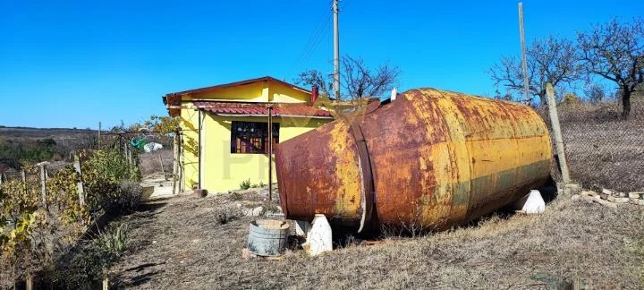 Къща с лозе и две сонди в гр. Българово – м. Лозницата: Панорама, чист въздух и огромен потенциал! -  - снимка 4 - Имоти Премиер