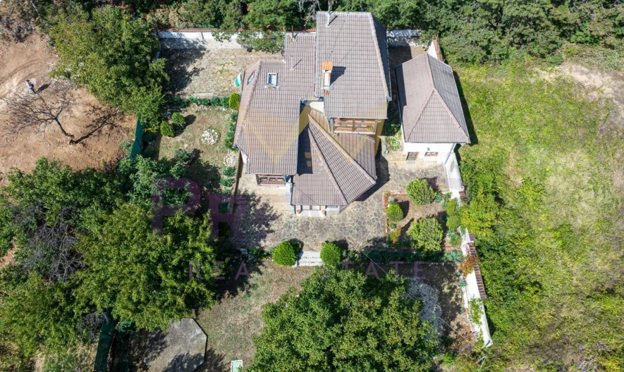 Къща с морска панорама в кв. Виница -  - снимка 52 - Имоти Премиер