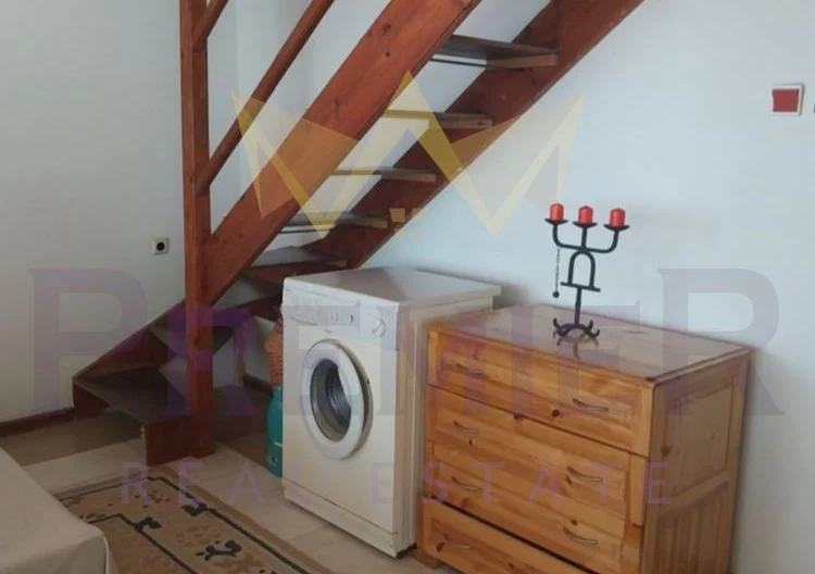 Къща с нескриваема морска панорама, с просторен двор и изключителна локация на в.з. Белите Скали в гр. Балчик, обл. Добрич -  - снимка 8 - Имоти Премиер