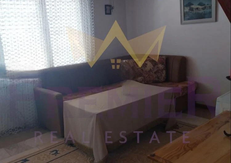 Къща с нескриваема морска панорама, с просторен двор и изключителна локация в гр. Балчик, обл. Добрич - - снимка 10 - Имоти Премиер