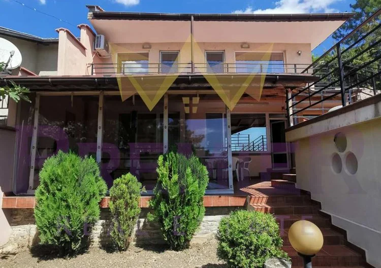 Къща с невероятна морска панорама към плажовете на Албена -  - снимка 2 - Имоти Премиер