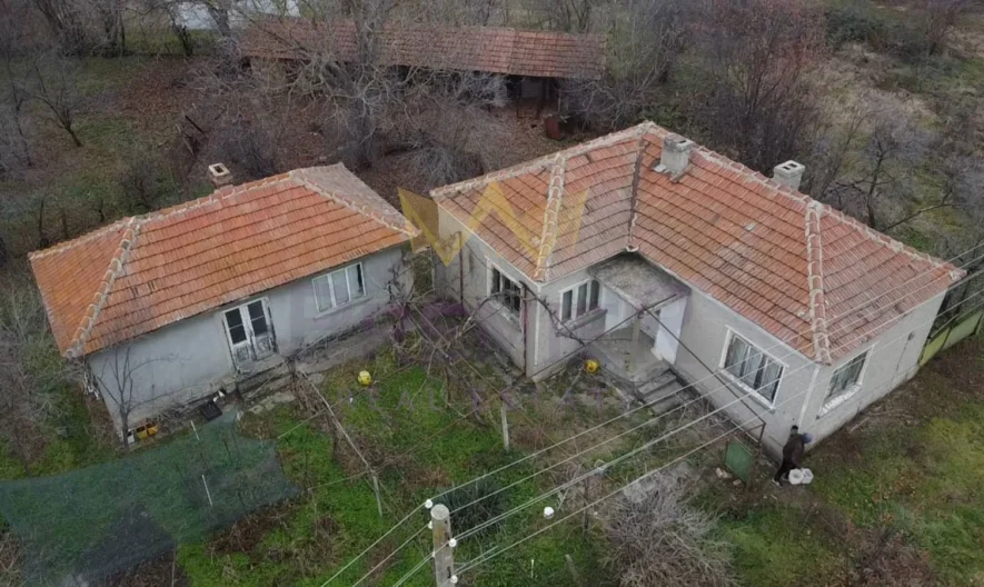 Къща с. Нова Шипка, обл. Варна -  - снимка 1 - Имоти Премиер