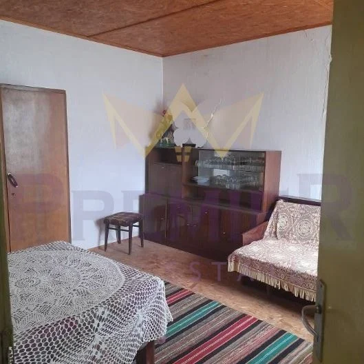 Къща с просторен двор и отлична локация в с. Разделна, обл. Варна - - снимка 14 - Имоти Премиер