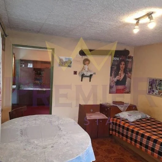 Къща с просторен двор и отлична локация в с. Разделна, обл. Варна - - снимка 15 - Имоти Премиер