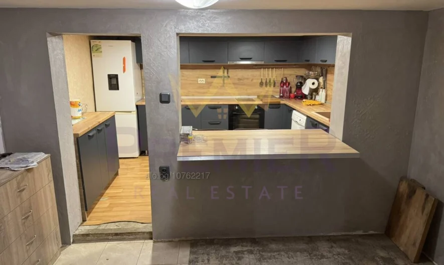 Къща с просторен двор и отлична локация в с. Водица, област Варна -  - снимка 1 - Имоти Премиер