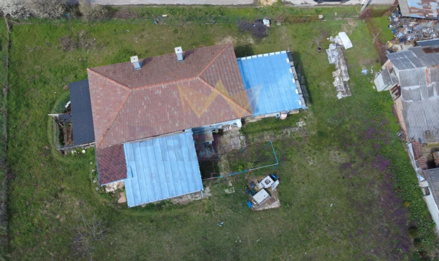 Къща с просторен двор и отлична локация в с. Водица, област Варна -  - снимка 17 - Имоти Премиер