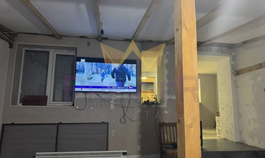 Къща с просторен двор и отлична локация в с. Водица, област Варна -  - снимка 8 - Имоти Премиер