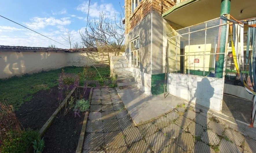 Къща с. Славейково, обл. Варна -  - снимка 1 - Имоти Премиер