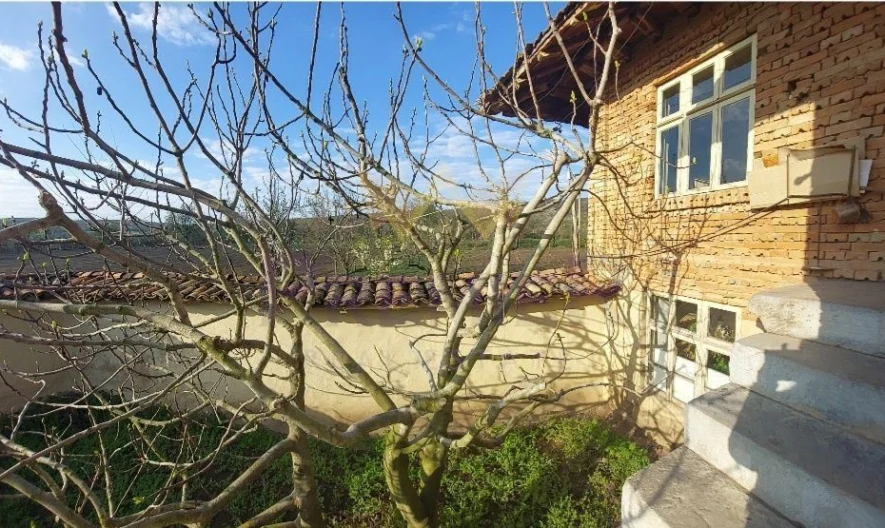 Къща с. Славейково, обл. Варна -  - снимка 3 - Имоти Премиер