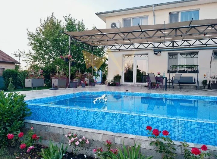 Къща с три спални и басейн с. Тръстиково -  - снимка 15 - Имоти Премиер