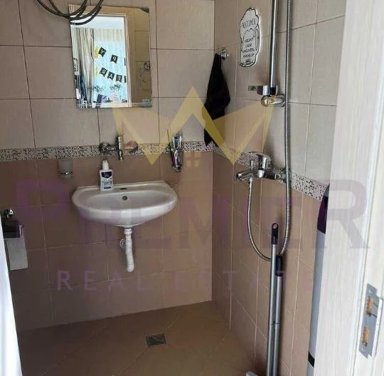 Къща с три спални и басейн с. Тръстиково -  - снимка 17 - Имоти Премиер