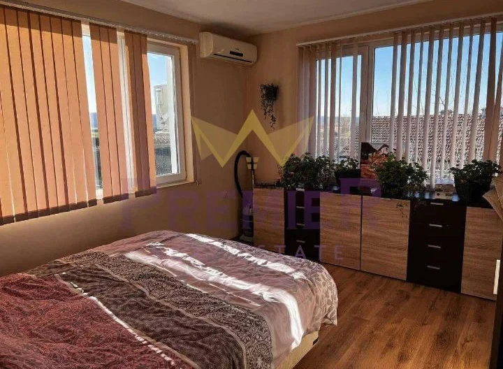 Къща с три спални и басейн с. Тръстиково -  - снимка 8 - Имоти Премиер