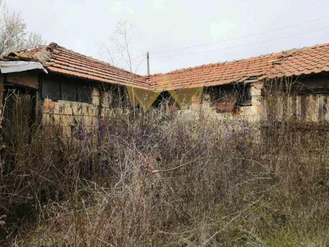 Къща със стопанска постройка -  - снимка 2 - Имоти Премиер