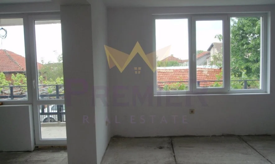 Къща с.Бенковски  – РЗП 285 –  двор 1200 кв.м. -  - снимка 15 - Имоти Премиер