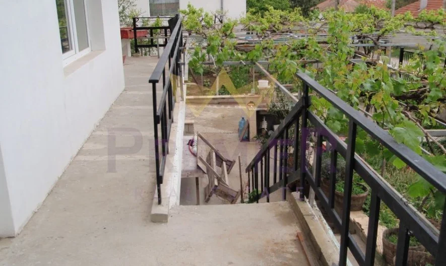 Къща с.Бенковски  – РЗП 285 –  двор 1200 кв.м. -  - снимка 19 - Имоти Премиер